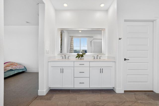 3382 Trumpet Vine Dr, Folsom, CA 95630