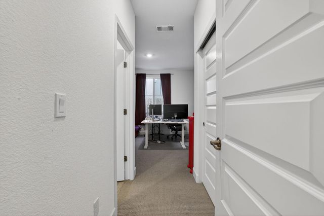 3382 Trumpet Vine Dr, Folsom, CA 95630