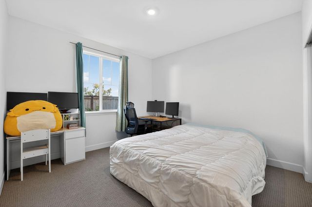 3382 Trumpet Vine Dr, Folsom, CA 95630