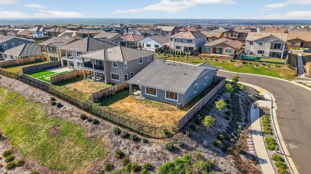 3382 Trumpet Vine Dr, Folsom, CA 95630