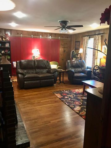 1304 E Main Street, Whitehouse, TX 75791