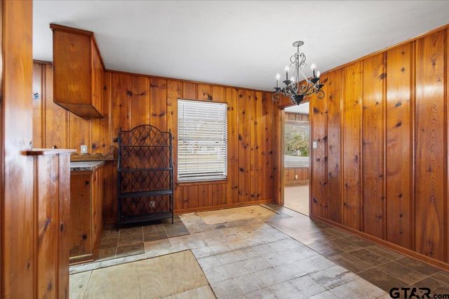 1304 E Main Street, Whitehouse, TX 75791