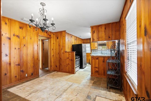 1304 E Main Street, Whitehouse, TX 75791