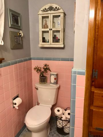 1304 E Main Street, Whitehouse, TX 75791