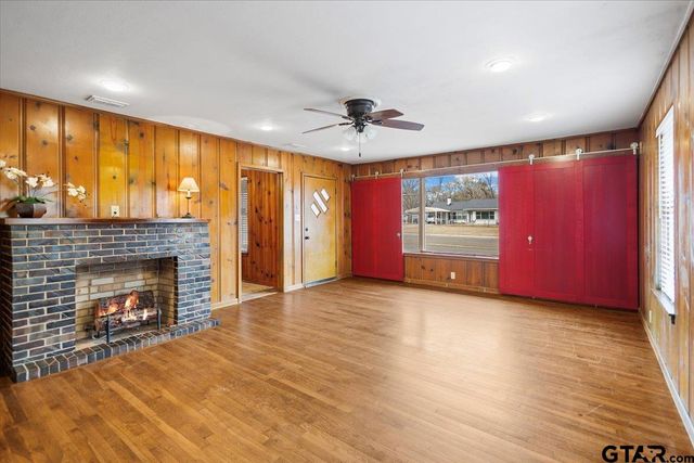 1304 E Main Street, Whitehouse, TX 75791