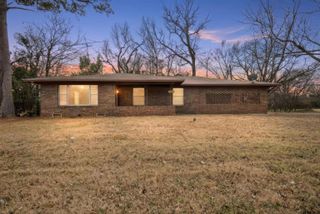 1304 E Main Street, Whitehouse, TX 75791
