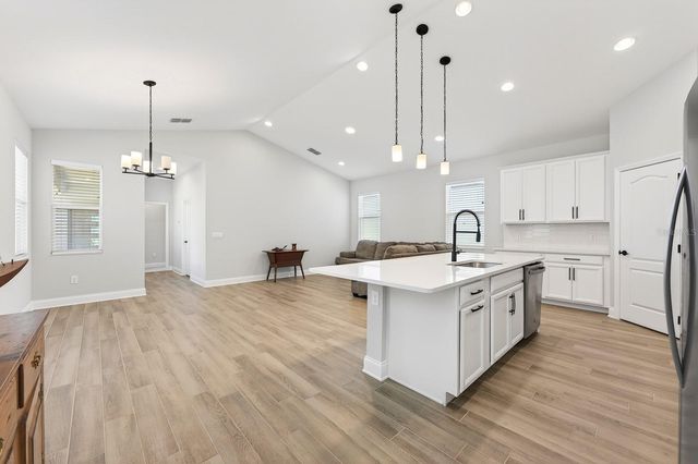 606 DOGFISH LANE, Debary, FL 32713