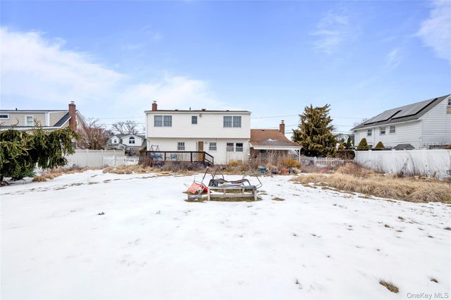 2298 Cleveland Street, North Bellmore, NY 11710