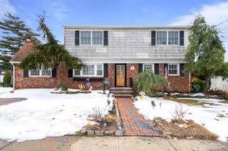 2298 Cleveland Street, North Bellmore, NY 11710