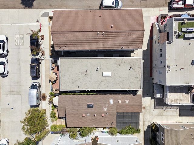 203 6th Street, Newport Beach, CA 92661