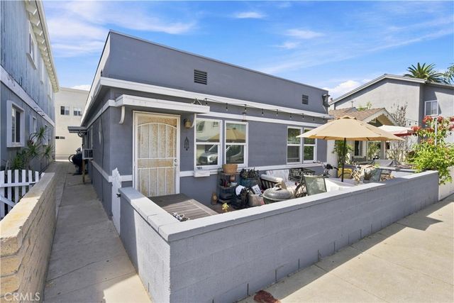 203 6th Street, Newport Beach, CA 92661