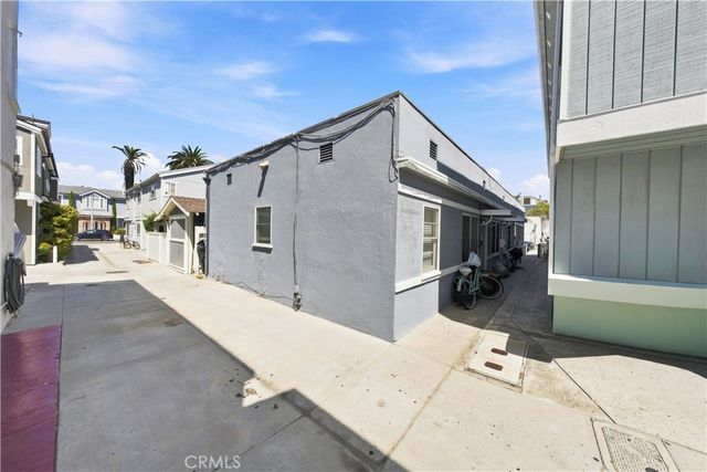 203 6th Street, Newport Beach, CA 92661