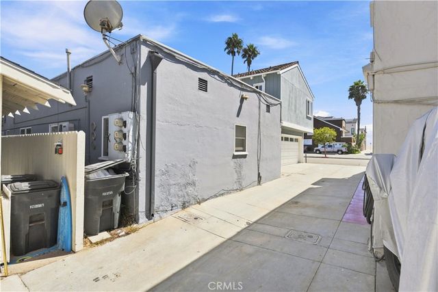 203 6th Street, Newport Beach, CA 92661