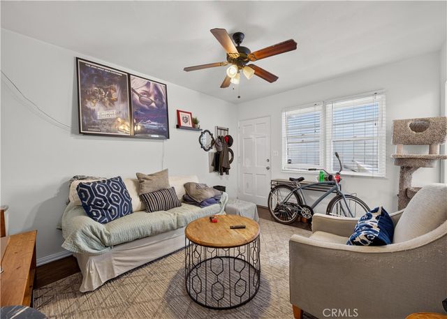 203 6th Street, Newport Beach, CA 92661