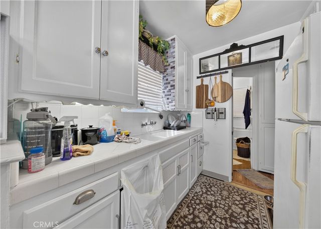 203 6th Street, Newport Beach, CA 92661
