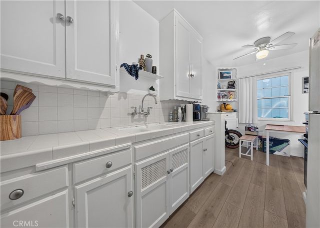 203 6th Street, Newport Beach, CA 92661