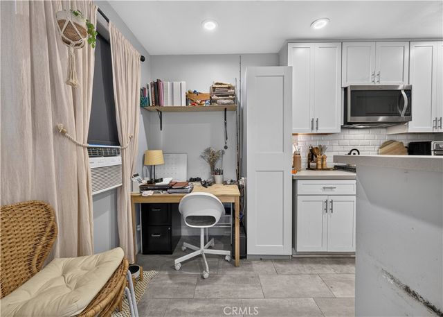 203 6th Street, Newport Beach, CA 92661