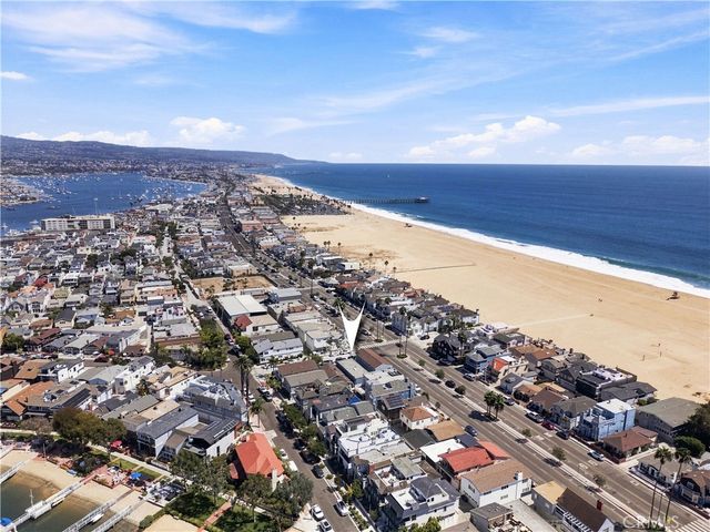 203 6th Street, Newport Beach, CA 92661