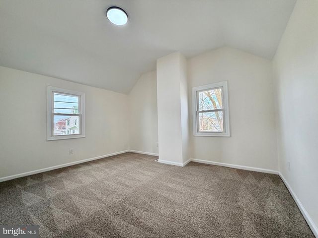 622 W BROAD ST, Gibbstown, NJ 08027