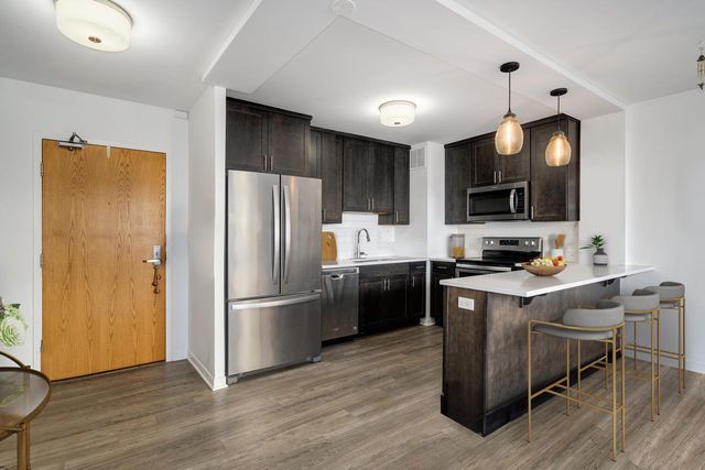 1445 N State Parkway 1103, Chicago, IL 60610