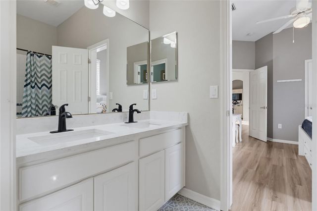 11704 NEWBERRY GROVE LOOP, Riverview, FL 33579