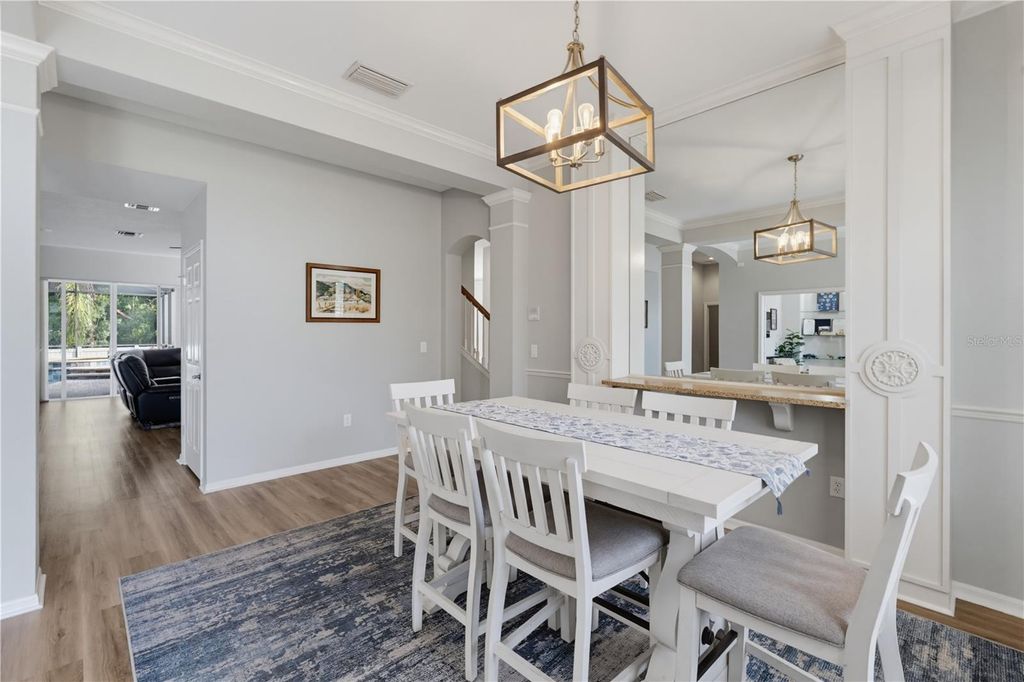 Image 18 of property listing at 11704 NEWBERRY GROVE LOOP, Riverview, FL 33579