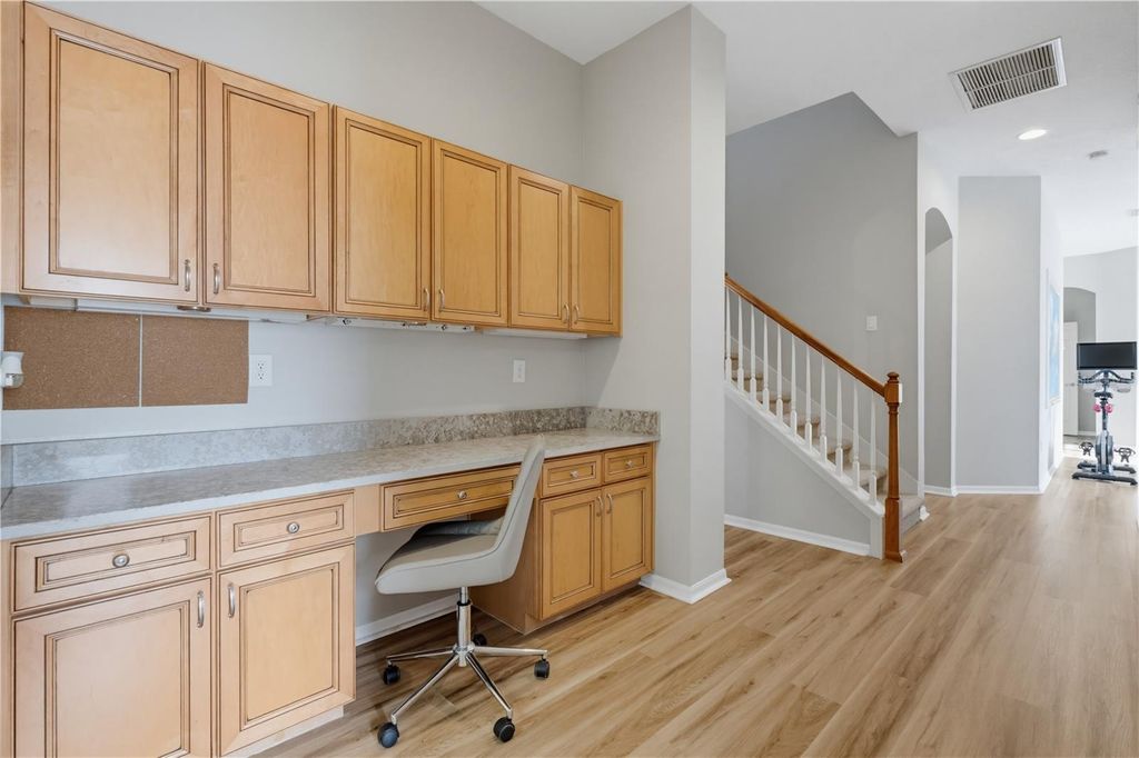Image 53 of property listing at 11704 NEWBERRY GROVE LOOP, Riverview, FL 33579