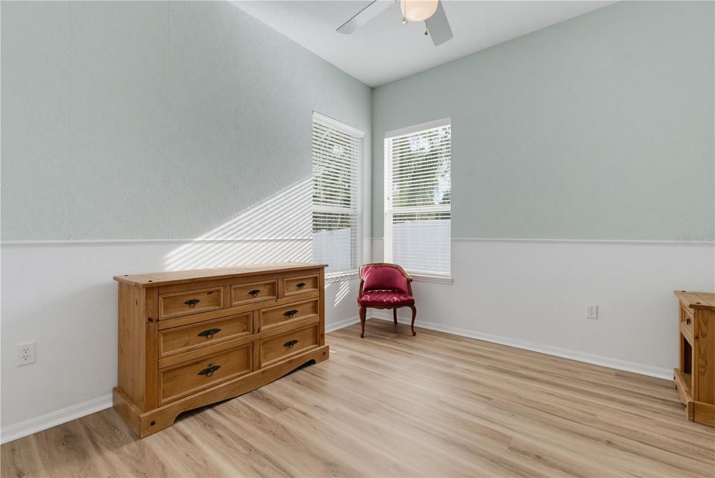 Image 69 of property listing at 11704 NEWBERRY GROVE LOOP, Riverview, FL 33579