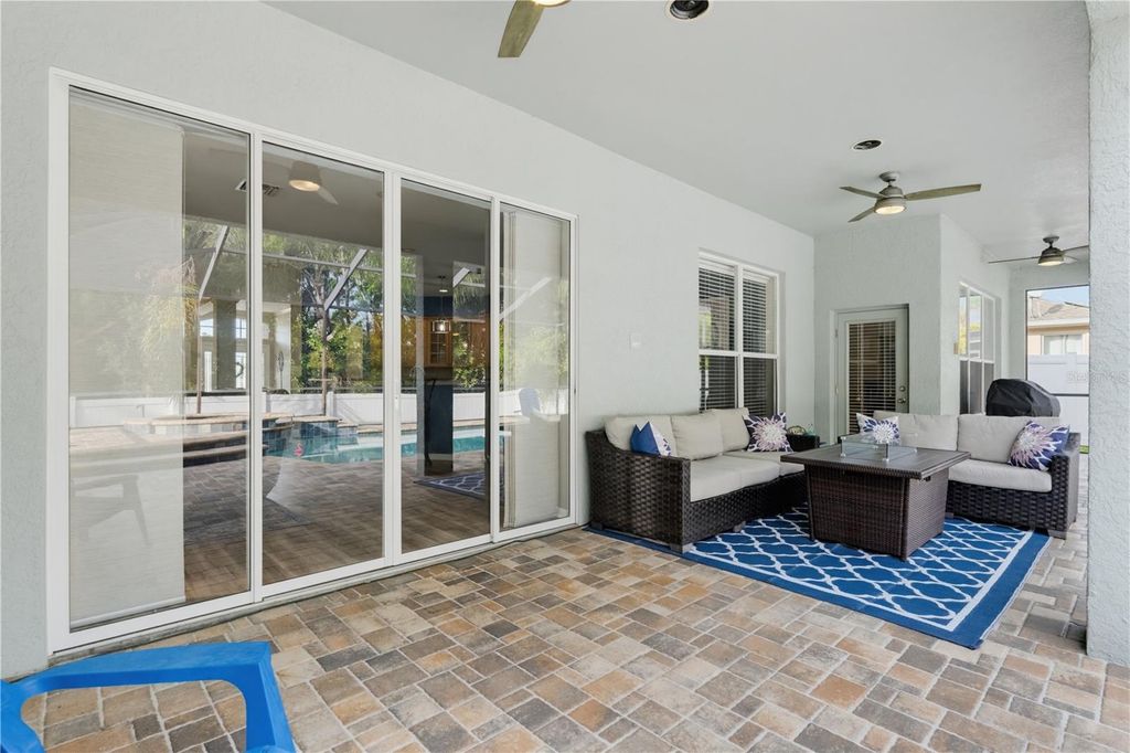 Image 74 of property listing at 11704 NEWBERRY GROVE LOOP, Riverview, FL 33579