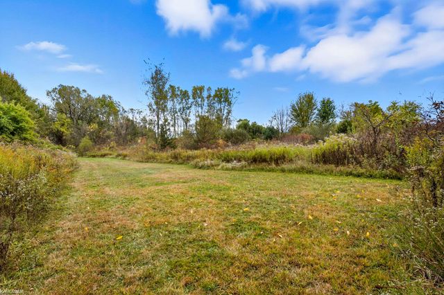 59770 Bates Road, Lenox, MI 48048