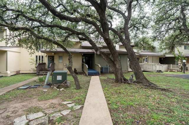 269 Venture BLVD S, Point Venture, TX 78645