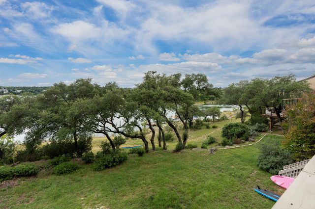 269 Venture BLVD S, Point Venture, TX 78645