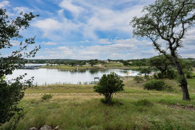 269 Venture BLVD S, Point Venture, TX 78645