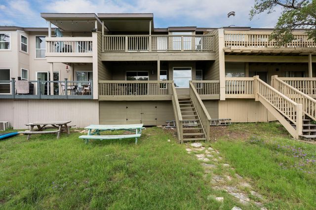 269 Venture BLVD S, Point Venture, TX 78645