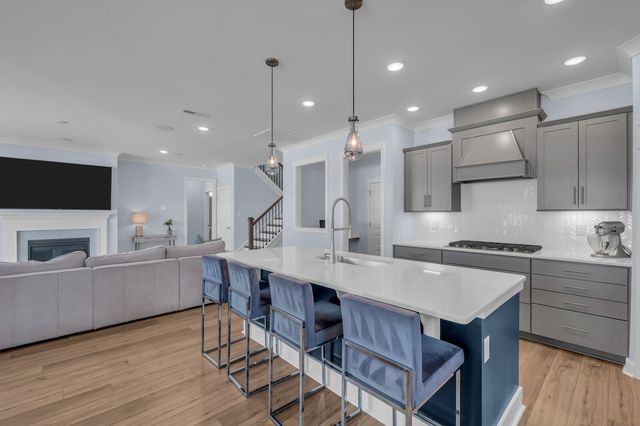 885 Rockwell Dr, Hendersonville, TN 37075