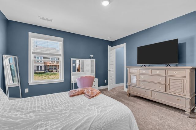 885 Rockwell Dr, Hendersonville, TN 37075