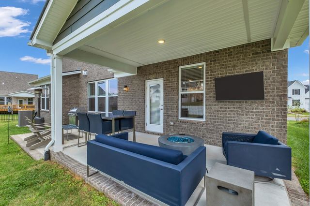 885 Rockwell Dr, Hendersonville, TN 37075