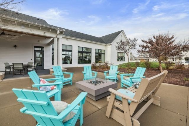 885 Rockwell Dr, Hendersonville, TN 37075