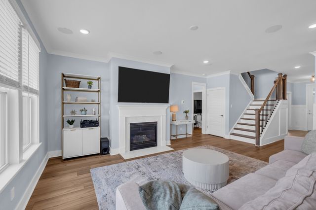 885 Rockwell Dr, Hendersonville, TN 37075
