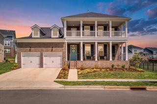885 Rockwell Dr, Hendersonville, TN 37075
