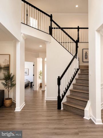 42345 ASTORS BEACHWOOD CT, Chantilly, VA 20152
