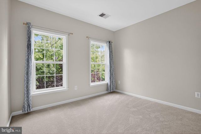 42345 ASTORS BEACHWOOD CT, Chantilly, VA 20152