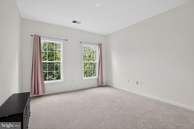 42345 ASTORS BEACHWOOD CT, Chantilly, VA 20152