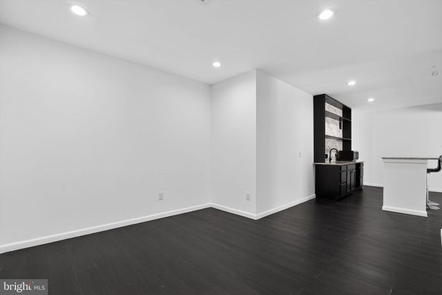 42345 ASTORS BEACHWOOD CT, Chantilly, VA 20152