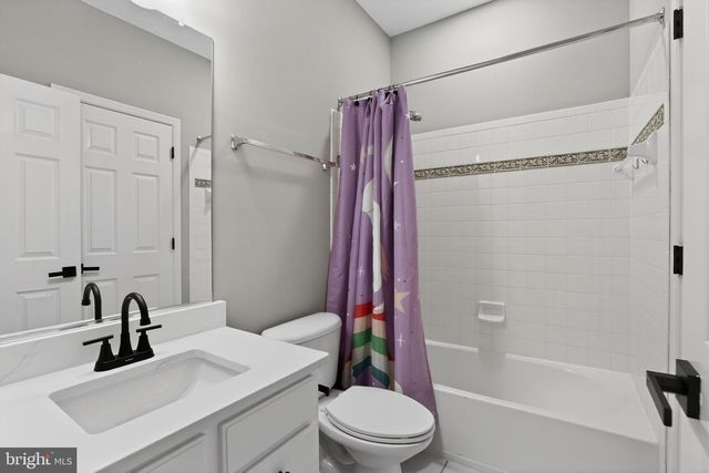 42345 ASTORS BEACHWOOD CT, Chantilly, VA 20152