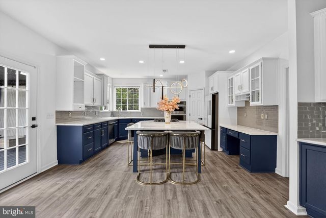 42345 ASTORS BEACHWOOD CT, Chantilly, VA 20152