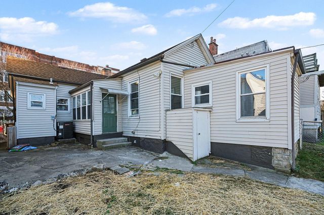 219 8th Avenue, Dayton, KY 41074