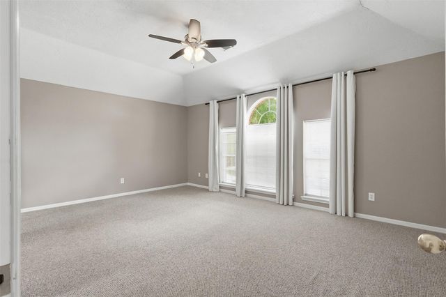 322 Welford Lane, Highlands, TX 77562