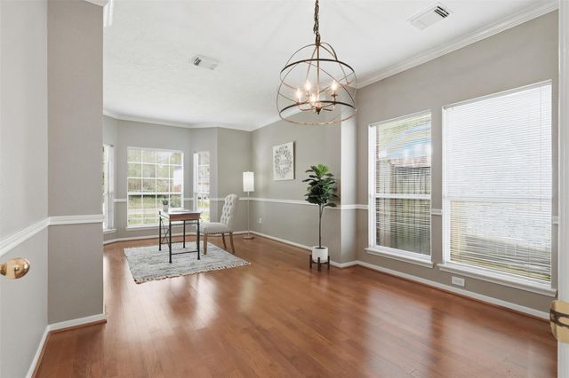 322 Welford Lane, Highlands, TX 77562