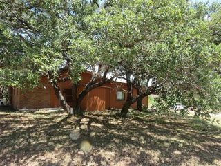 105 E Fawn DR, Buchanan Dam, TX 78609